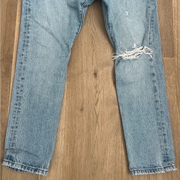 Women’s Levi 501 - Picture 3 of 4